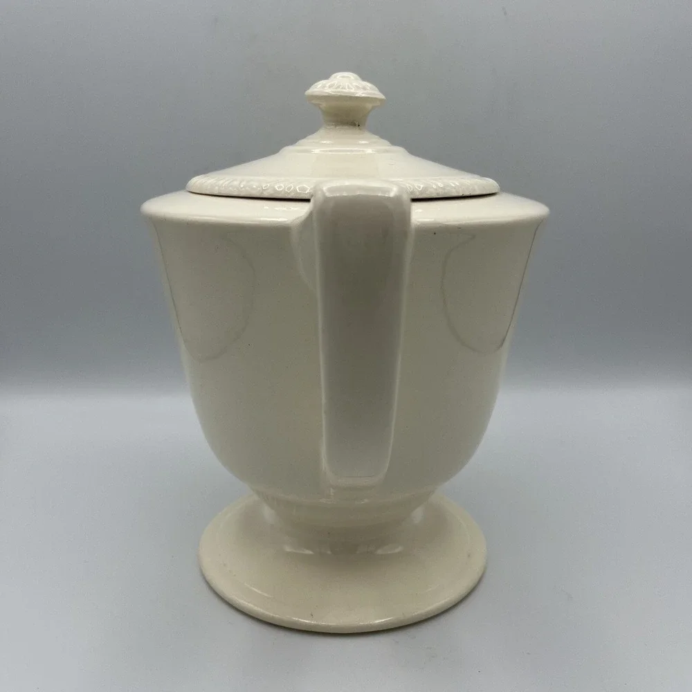 Rare Vintage Homer Laughlin Ivory Coffee Pot‎ Footed Liberty Pedestal Large